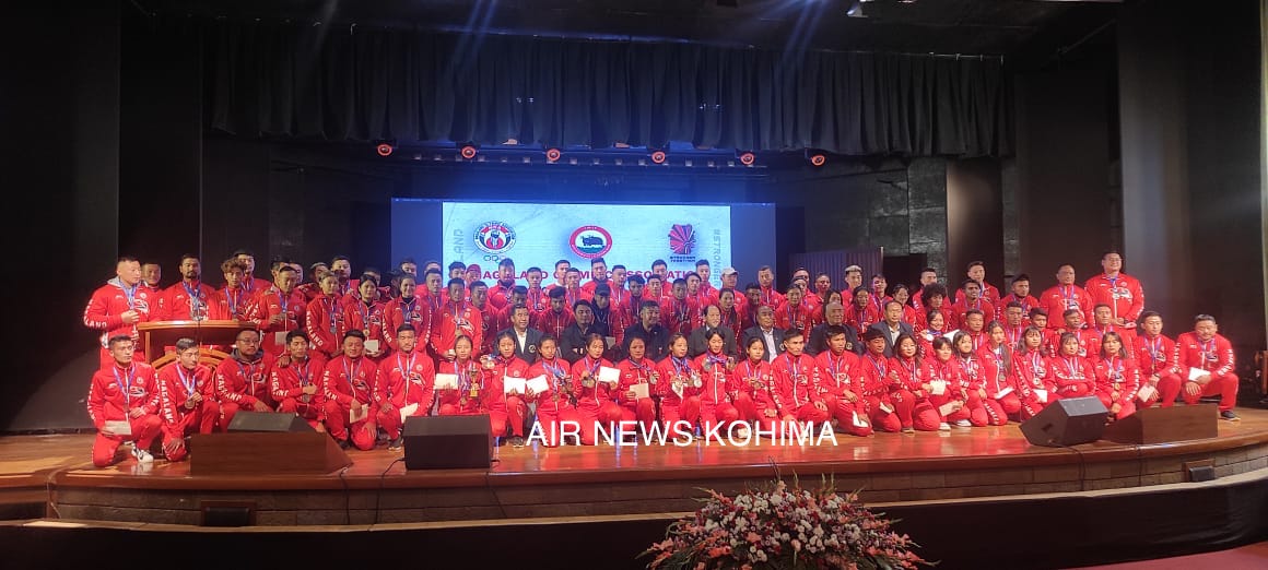 airnews_kohima's tweet photo. Chief Minister @Neiphiu_Rio says, his government remains committed to invest in sports development &amp; infrastructure; felicitates Northeast Olympic Games Medal Winners. #NortheastOlympicGames 

https://t.co/WAKoHBeOda
@NagalandOlympic @airnewsalerts  @airkohima2
 @neolygames https://t.co/MtIIn4GODU