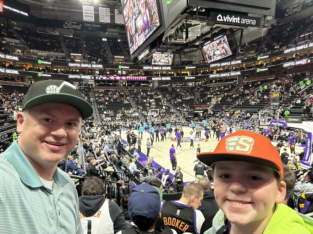 CYarsmith's tweet photo. Briggs and me at the Jazz vs Suns game. Go Jazz! #TakeNote https://t.co/7ohJnzVV7H