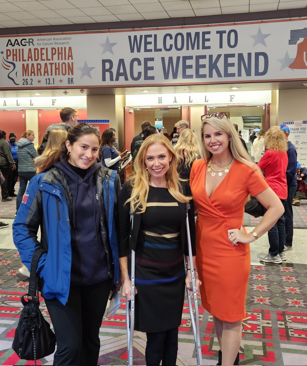 SheilaShowPHL's tweet photo. The 29th annual @AACR @Philly_Marathon weekend is here! Welcome all participants, volunteers &amp; sponsors to #RaceWeekend. Enjoy your experience. Be safe, have fun &amp;stay warm. Thanks to all @PhiladelphiaGov depts involved in the planning &amp; day of event.
 #crossingthefinishline 🏅🔔 https://t.co/kwz3gxFJ63