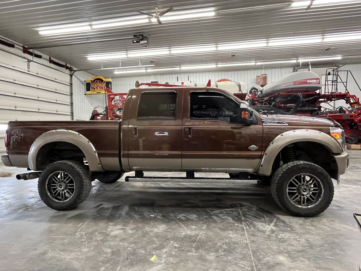 JMCampbellFarms's tweet image. 2011 Ford F350 Super Duty King Ranch 

109,630 miles

NEW Factory Ford 6.7 Turbo Diesel crate motor 3 year/36,000 mile transferable warranty. 

Deleted/H&amp;amp;S Tuner

Updated Injection Pump

Only 3,000 miles on new 35x12.5R20LT tires

$39,500
Call Justin 812-230-5751

 See less