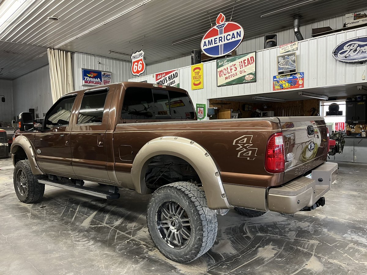 JMCampbellFarms's tweet image. 2011 Ford F350 Super Duty King Ranch 

109,630 miles

NEW Factory Ford 6.7 Turbo Diesel crate motor 3 year/36,000 mile transferable warranty. 

Deleted/H&amp;amp;S Tuner

Updated Injection Pump

Only 3,000 miles on new 35x12.5R20LT tires

$39,500
Call Justin 812-230-5751

 See less