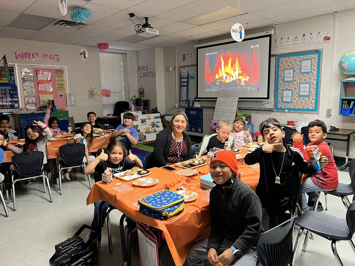 Jennifer S. Kerr (@jenkerrreading) on Twitter photo It was a week of giving & being thankful especially in <a href="/ctreadabook/">Tanya</a> 1st grade class. During lunch, students shared their “How To” plan a Thanksgiving dinner stories & then shared what they were thankful for . #Friendsgivinglunch #bloomingauthors <a href="/nisdelemelar/">Elementary ELAR</a> <a href="/NISDMay/">May Elementary</a> It was a week of giving & being thankful especially in <a href="/ctreadabook/">Tanya</a> 1st grade class. During lunch, students shared their “How To” plan a Thanksgiving dinner stories & then shared what they were thankful for . #Friendsgivinglunch #bloomingauthors <a href="/nisdelemelar/">Elementary ELAR</a> <a href="/NISDMay/">May Elementary</a>