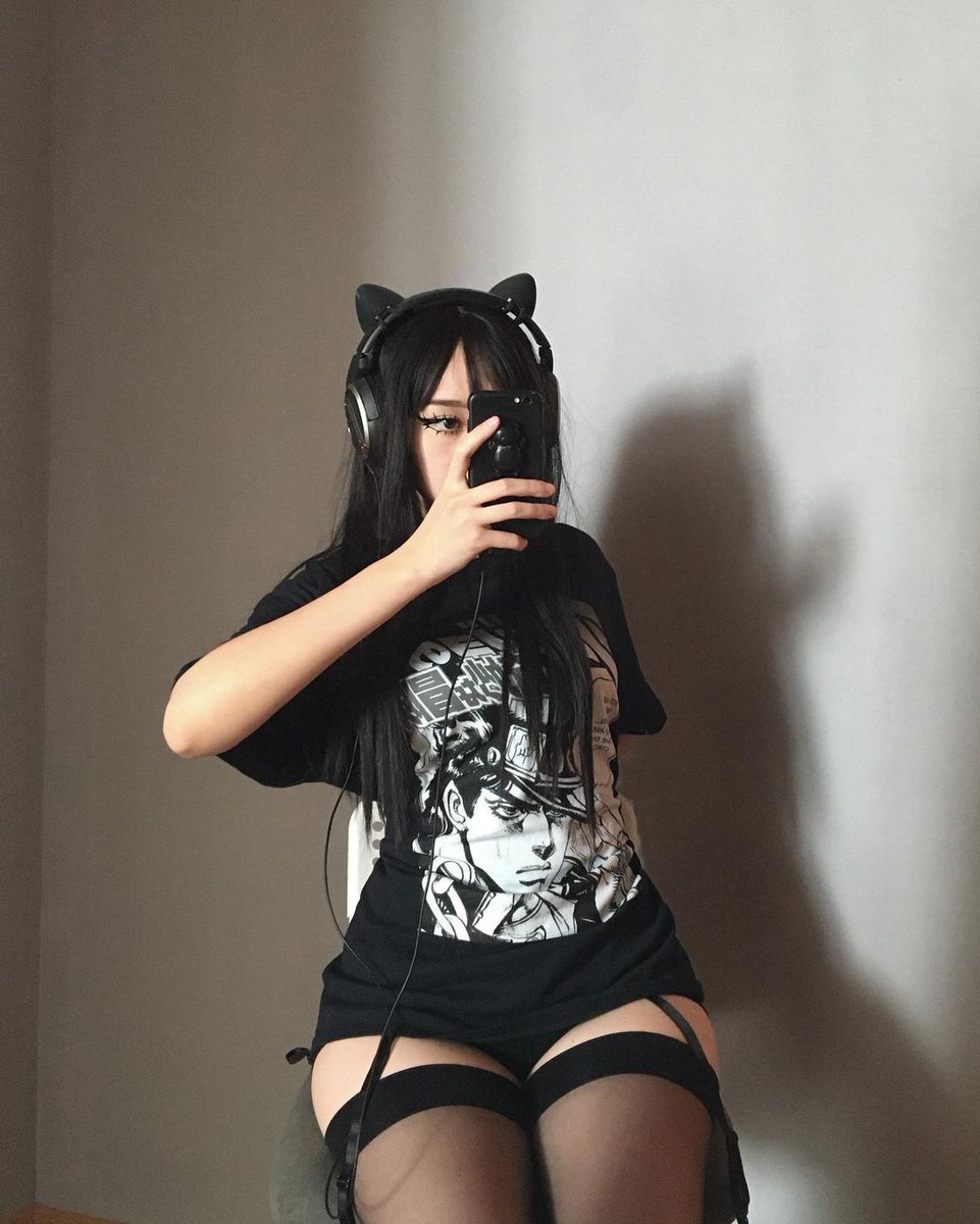 Cyberkiitty___'s tweet photo. do Iook cute? 
#cute #thighighs #blackhair #kitty https://t.co/w57TunJ7Js