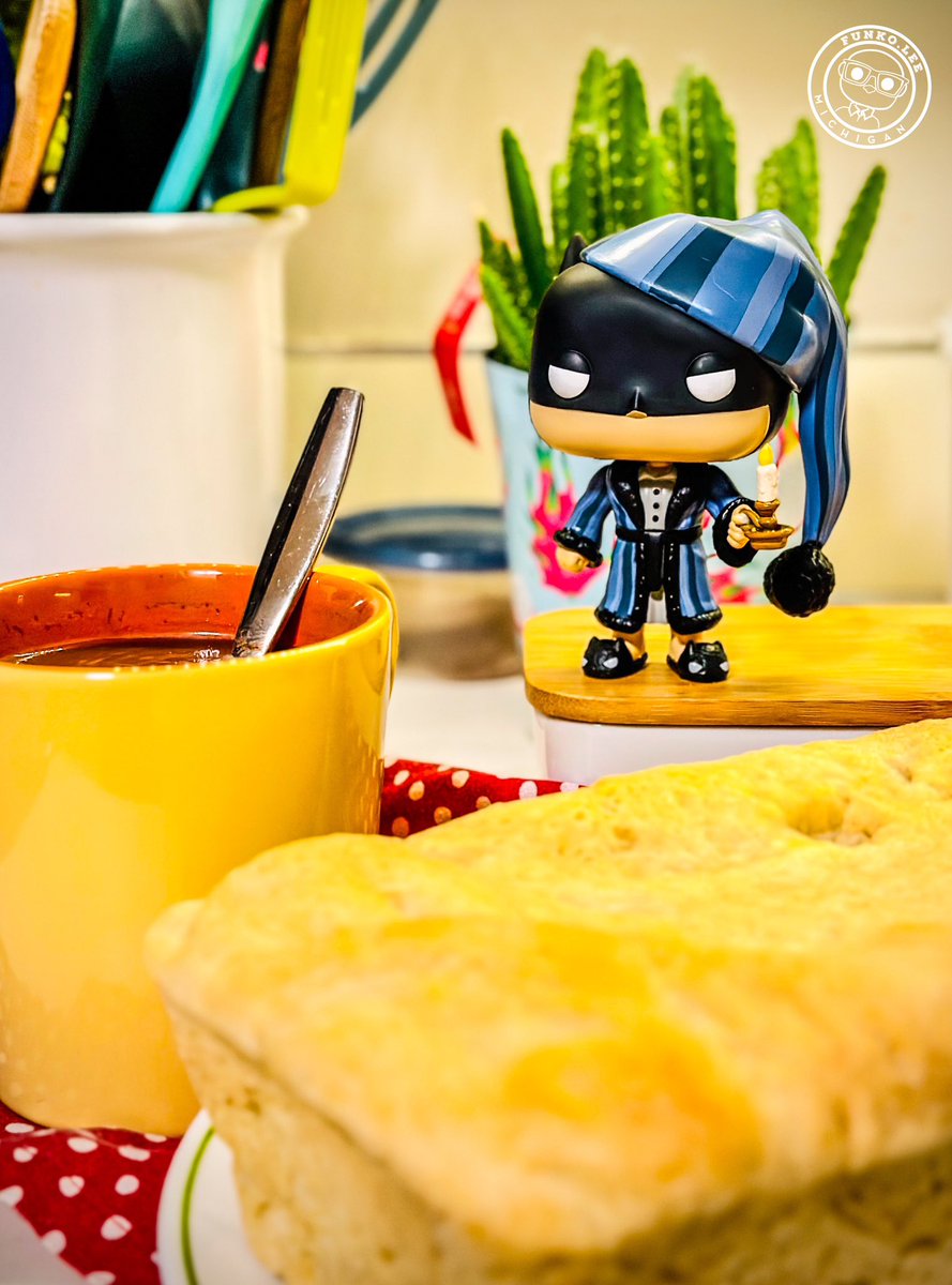 FunkoLeeM's tweet photo. What’s your go-to #FallFoodie? Love me some home-made bread and hot coco on this 🌨️❄️ weekend with PJ Batman 😆😬 #FallSeason #EarlyWinter #DC #HotCoco #Bread
📷 #FunkoPhotoADayChallenge
⭐️ #FunkoPop
👑 #Funko
⚡️#FOTW
👨👩👧👦 #FunkoFamily
@funko https://t.co/J3688jUME0
