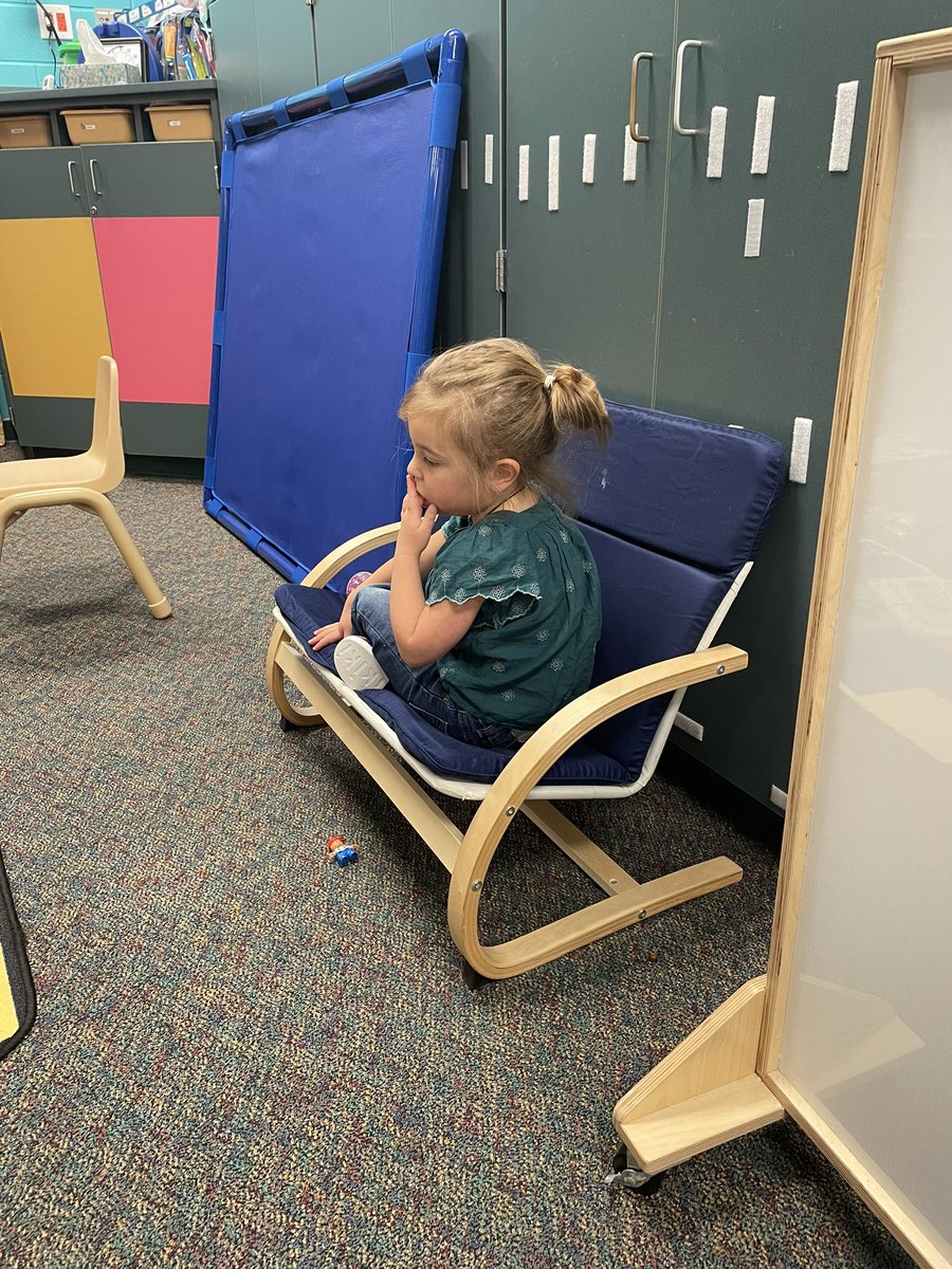 Becky_Hunt1's tweet photo. Sometimes you just need to sit back and take it all in…
@ReadandWriteBFF @LEThomas_ECE @HumbleISD_PLE @HumbleISD_PREK @mercier_katy @Barela_ECE https://t.co/YzvNsTb9Om