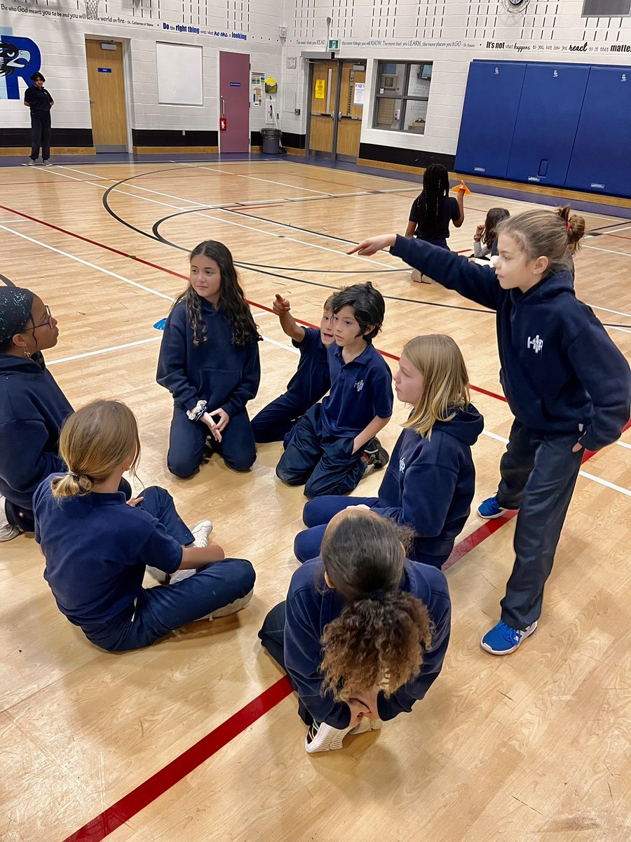 Ms. Holding tweet media