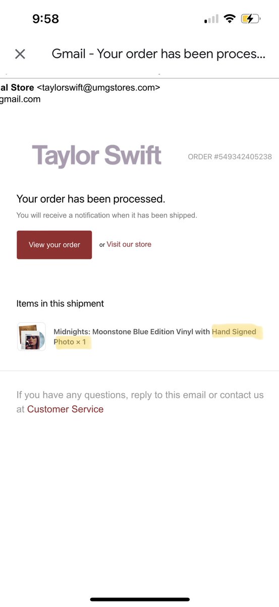MatildasPride20's tweet photo. FOUR WEEKS LATER WHERE IS MY ALBUM AND SIGNED PICTURE!?Yes Ive email the store support multiple times and they have not helped at all. Please help me!Where is my order,I’ve been patient but ups doesn’t have my item and it says it’s not been shipped. @taylornation13 @taylorswift13 https://t.co/uwAUGMMid5