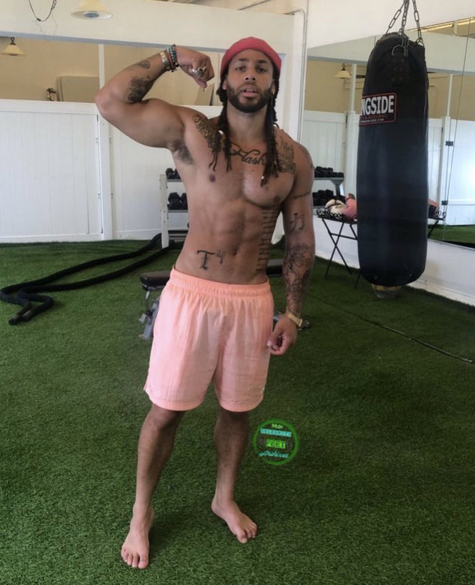 CelebFeetArchives on Twitter: "Flashman Wade #cfaflashmanwade"