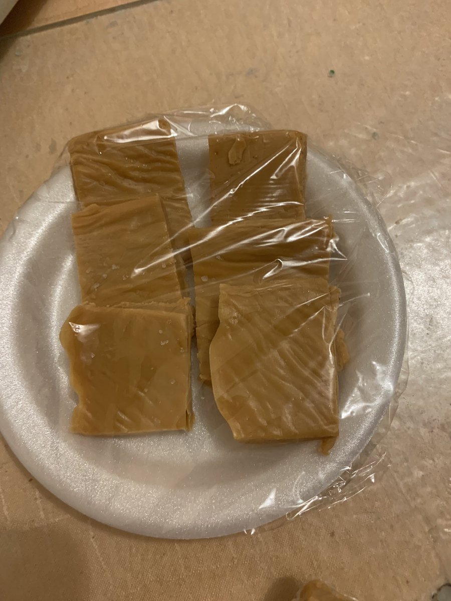 Angel_Eyes2004's tweet photo. Made salted butterscotch fudge https://t.co/Qf6qL7iCoy