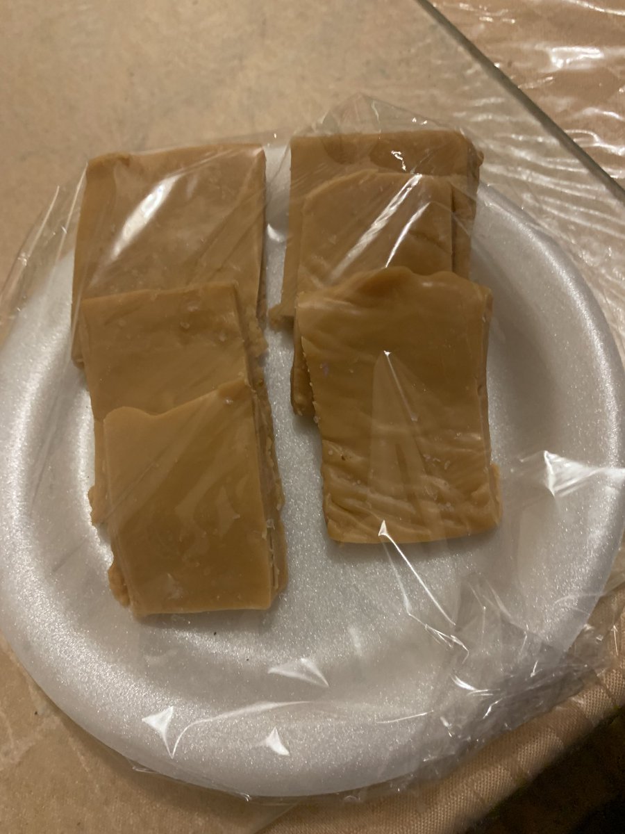 Angel_Eyes2004's tweet photo. Made salted butterscotch fudge https://t.co/Qf6qL7iCoy