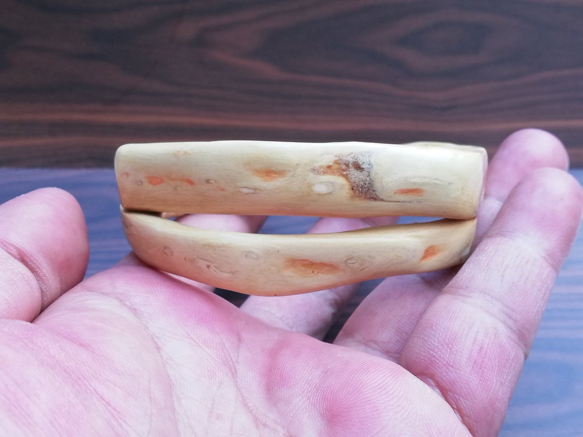 Romegemsandart's tweet photo. White Akar Bahar Bracelet, White Coral Root Bangle, Negative Aura Repellent, Handmade Jewelry https://t.co/9XkNxOKw5s #no #coral #treeoflife #coralblack #batikpattern #healthbracelet #handmadejewelry #vintagebracelet #couplesbracelet https://t.co/FOnBJk546a
