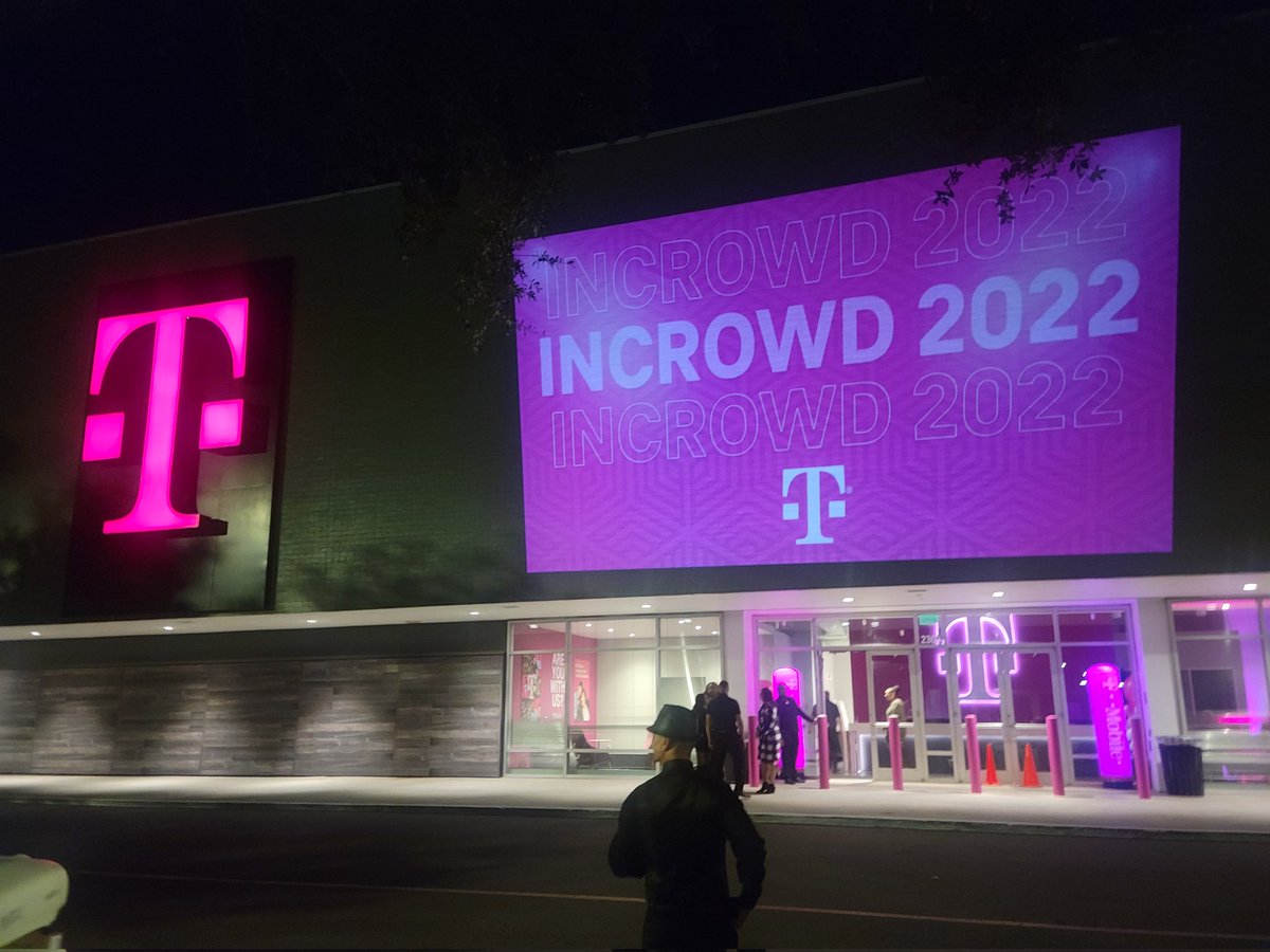 This is how we welcome our 2022 IC Winners at the Tampa Breakthrough CEC! Tonight was awesome! More pics to come!  Go big or go home!  <a href="/m_wan4life/">Wanny Manasse</a>