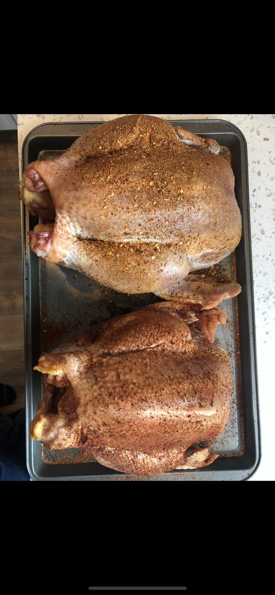 Finished the last batch of broilers for the year. Dad always made a point to tuck the feet in, I think it’s a waste of time but it does make the bird look good. From now on all feet will be tucked for him😂