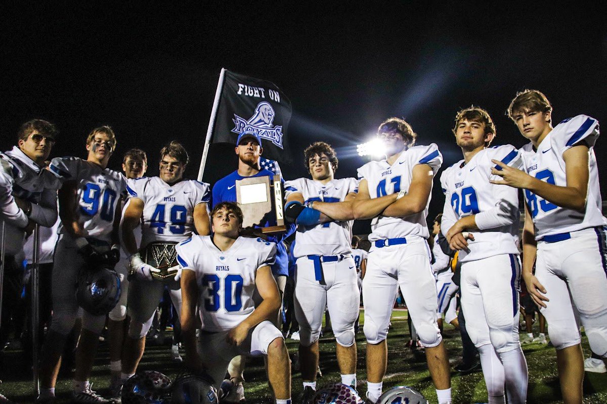 SoutheasternSN's tweet photo. We thank everyone for a wonderful season and this is one of the most memorable season in Royals history, from winning championships to making memories, This Royals football team is one for the history and SSN wants to say thank you for all the support season long! We aren’t done! https://t.co/4v4EThqZZ3
