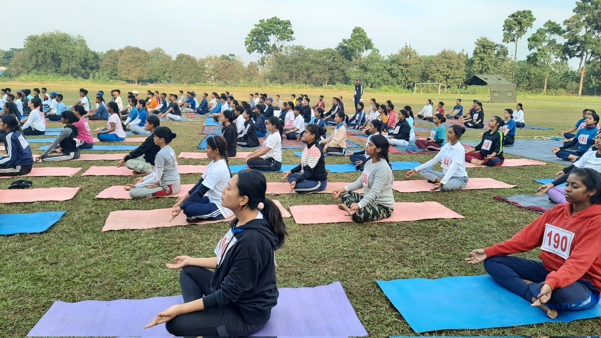 rdnss_kolkata's tweet photo. East Zone Pre Republic Day Parade Camp 2022 morning physical exercise session Day 4 at Kalyani University @YASMinistry @ianuragthakur @_NSSIndia @NisithPramanik @pibyas @pankajsinghips https://t.co/FhBvahs8gf