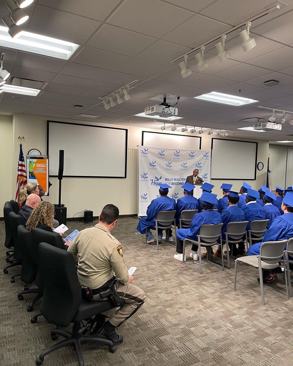 marko_hrndz's tweet photo. Congratulation’s to the last Class of 2022 @hope4prisoners1!
#lvmpd #lasvegas #local872 #liuna #clarkcounty https://t.co/beTmdMXPWD