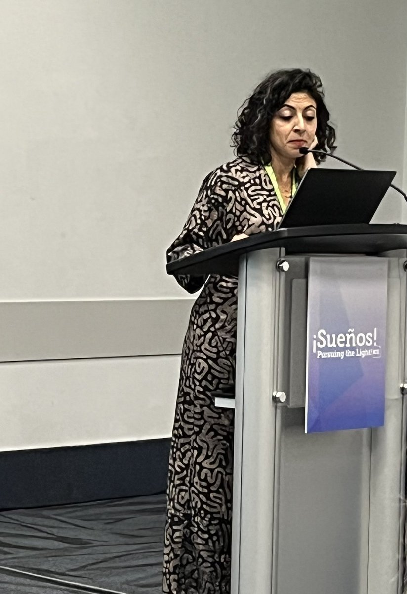 reenashah_usc's tweet photo. “Poems that are unafraid to confront darkness or difficulty but simultaneously convey hope and comfort.” - an inspiring and joyful session! #NCTE22 https://t.co/r5JckevELa