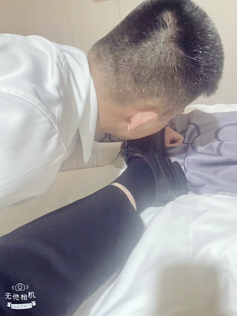 suit肉臀公0 (@cengxiangyu91) on Twitter photo 