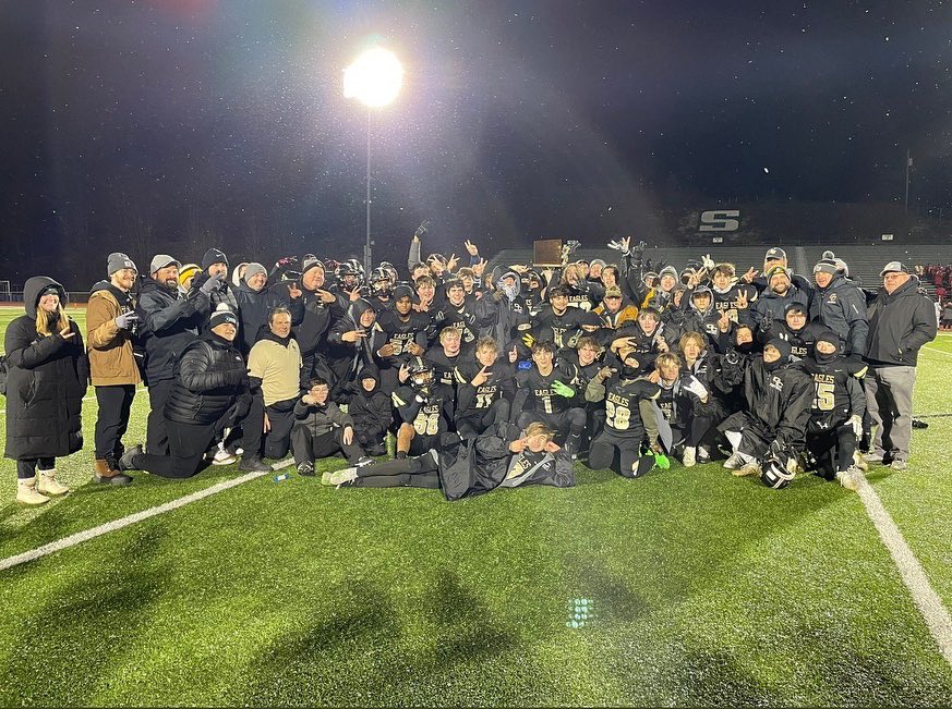 gchsnest1's tweet photo. BACK 2 BACK D10 CHAMPS 🏆🏆🏆🏆🏆🏆🏆🏆🏆

So many things to be proud of tonight!!!!!!!! GC TAKES 3A TITLE OVER THE ROCKETS AND THE NEST SHOWED UP AND SHOWED OUT‼️‼️🦅🦅

FINAL: 42-23 EAGLESSSS🚀💨🔥🔥🔥🔥

WE’LL BE BACK NEXT WEEK EAGLE NATION 🚨🚨

#soar🦅🦅🦅🦅 https://t.co/l5zCWUgZND