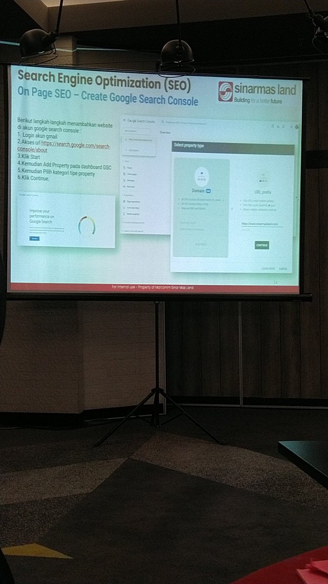 SriAstadi's tweet photo. On Page SEO , ada yang terindex ada yang tidak..ada yang on Page ada yang tidak agar link blog kita bisa keindex oleh google,
#SemarangBloggerGathering
#RoomsInc
#DPMallSemarang https://t.co/tqYivRFyBu