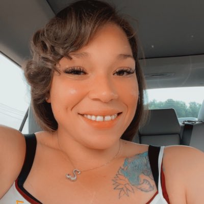 DelisaHyter's tweet photo. #NewProfilePic https://t.co/wdv9IRJ1Ne