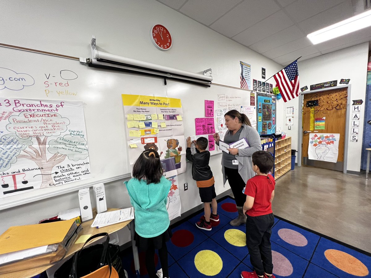 Thank you Junior Achievement of El Paso for spending the day with our Red Hawks teaching them valuable life lessons #financialliteracy ⭐️ #Entrepreneurship 💙🧡