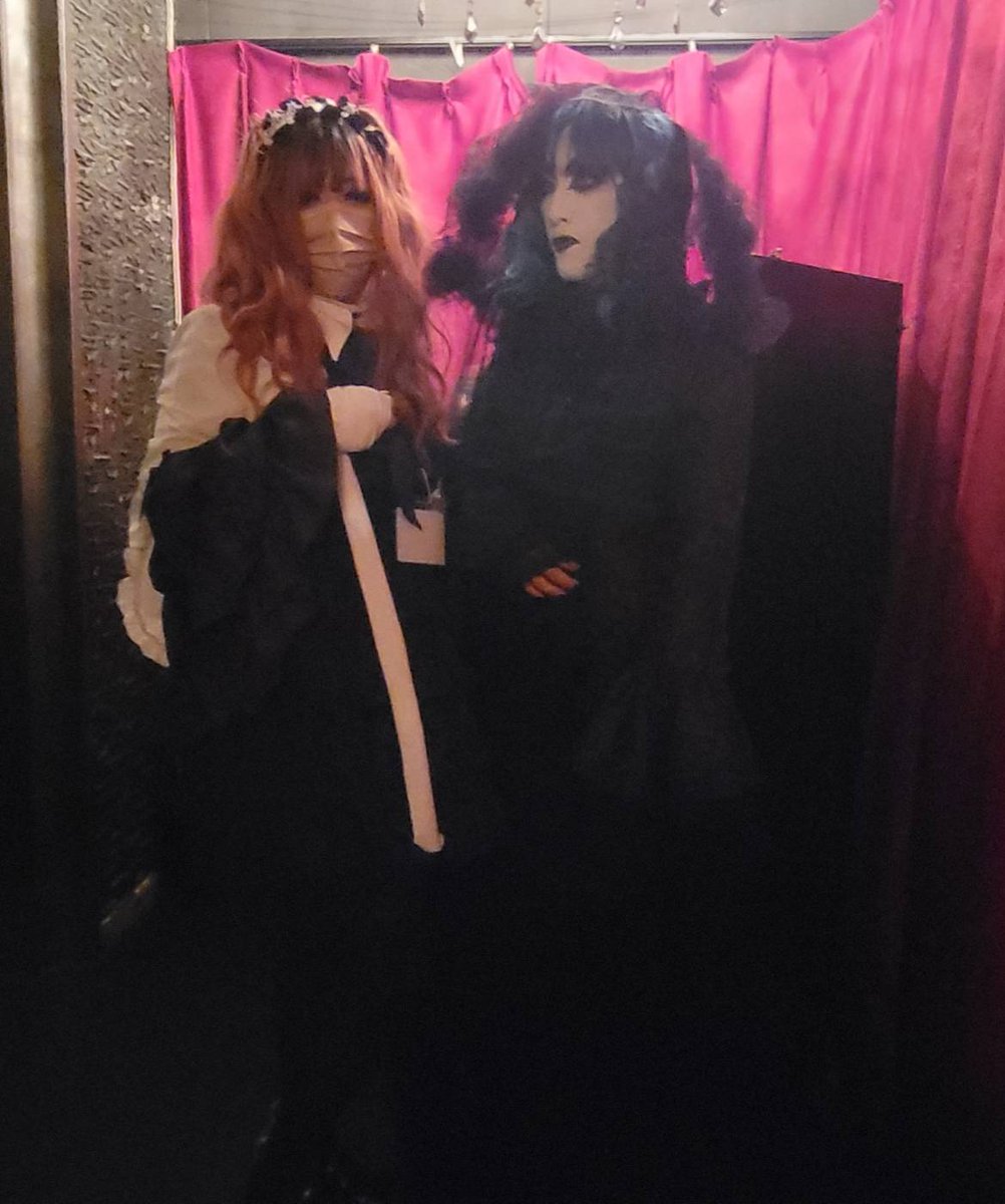 chica_meteor's tweet photo. 永遠の終幕の夜
もうすぐです。

#DARKDOMAIN https://t.co/wYqvPC7p1b
