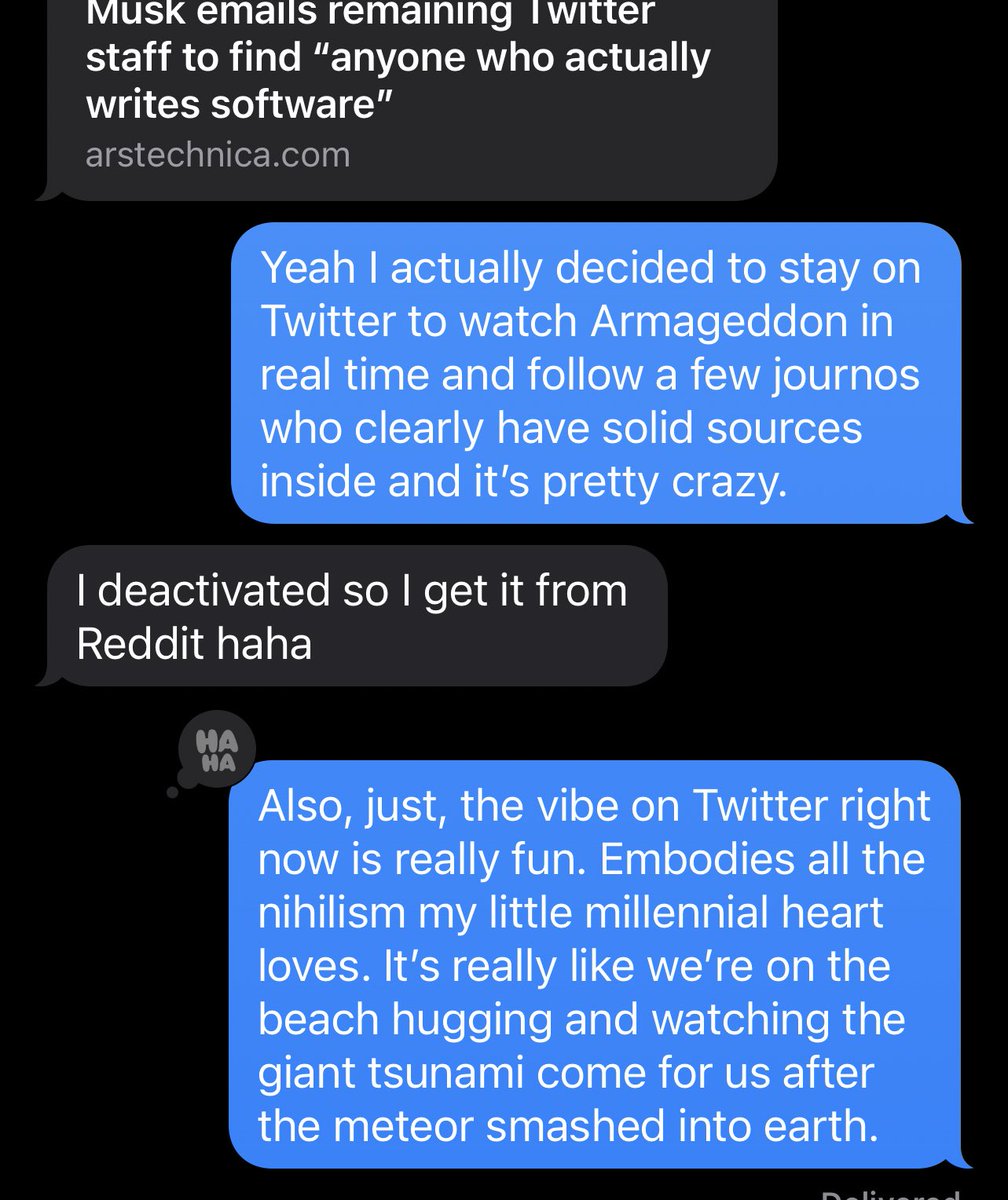 jennarahm's tweet photo. Trying to explain the Twitter vibe right now to my sister who already deactivated. #ElonMusk #Qatar2022 #Goodbye_Twitter #endoftheworld https://t.co/0P9RN1yCtR