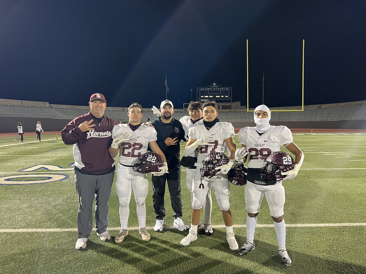 What a game! A Texas High School Football battle! Proud of our kids’ effort tonight. On to Round 3! @CoachPenaFB <a href="/FBswarmfootball/">Flour Bluff Football</a>