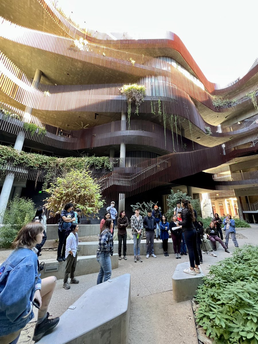 ESA_SEEDS's tweet photo. Hosting the 2022 SEEDS Leadership Meeting with @CollingeS at @uazenvironment and the Arizona Institute for Resilient Environments &amp; Societies. 24 amazing leaders from all over the US are talking about #resilience and the future of #ecology @ESA_org https://t.co/AriHFHCdyW
