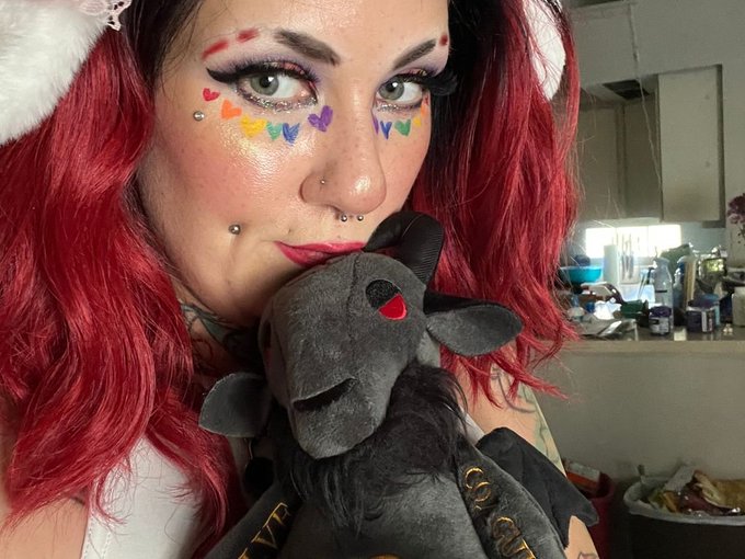 Just finished a pay-per-minute #Skype show on SkyPrivate! You can call me too for a sexy private show<a href="/tag/skype"class="tags">#Skype</a>