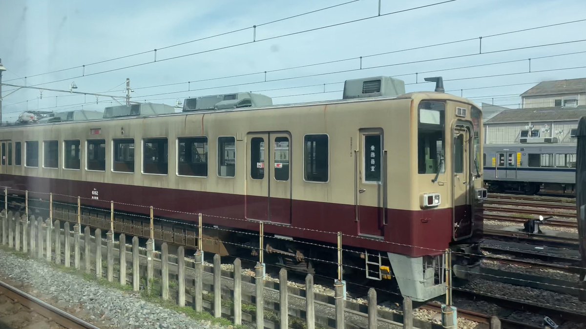 Rail_Channel's tweet photo. 2022.11.17の #新栃木出張所
#6173F #6162F + #6176F 休車3編成。デジタル無線を付けて走らすことが出来れば、まだまだ臨時やツアー等で集客が出来る車両だと思う
#6050型 https://t.co/gbG847MS6U
