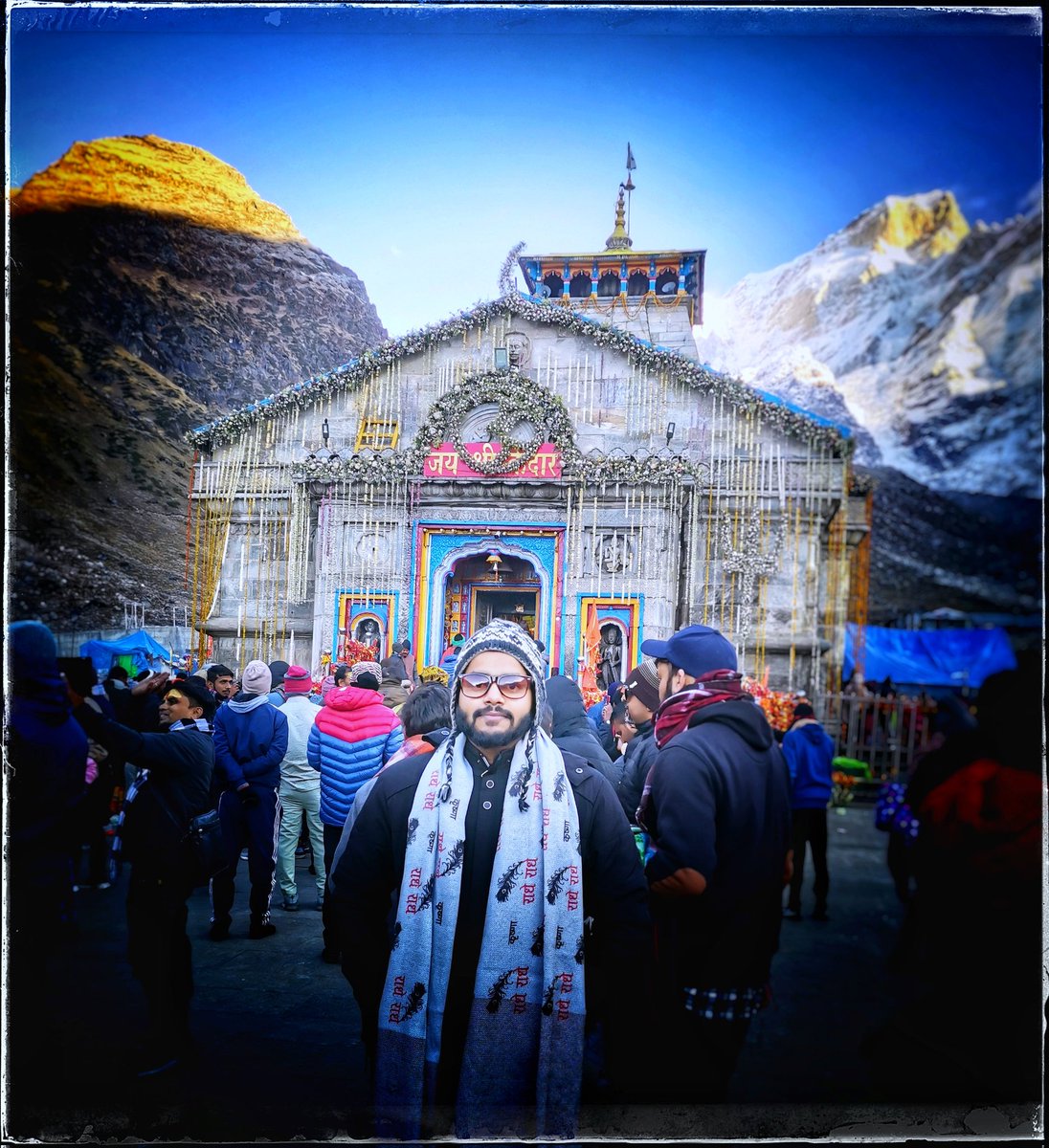 VeshnarayanPan1's tweet photo. #Dream_place ❤️❤️
#Heaven
#BaBa_kedarnath🙏🙏 https://t.co/MjWnPLwlIe
