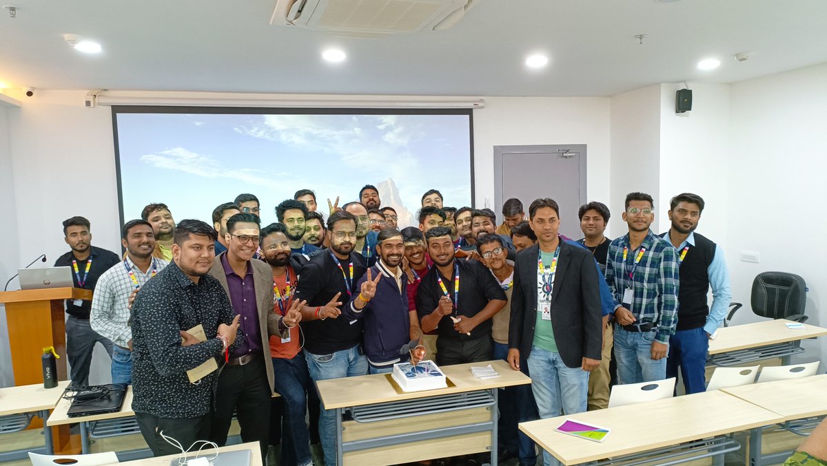LtdRegenvo's tweet photo. International Men’s Day commemorates the #positive contributions of men towards society. 
The day aims to highlight #positive male #role_models and raise #awareness about men's well-being.

#Mens_day
#Workshop
#Unlock_Men_MentalHealth
#Regenvo https://t.co/DaWppSX9lc