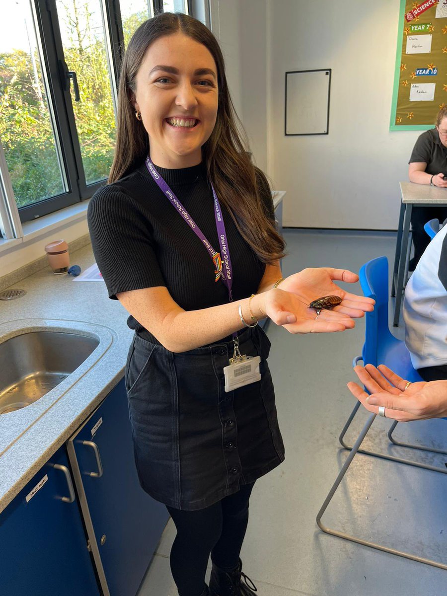 OrielHighSchool's tweet photo. It was great fun yesterday being able to reward some scientists whoβve been making brilliant progress this term with a visit from the brilliant guys from @zoolabs and the chance see some unusual animals up close! π πππ¦ #OrielScience #Rewards #Enrichment #Opportunities https://t.co/4zTsNi1TBB