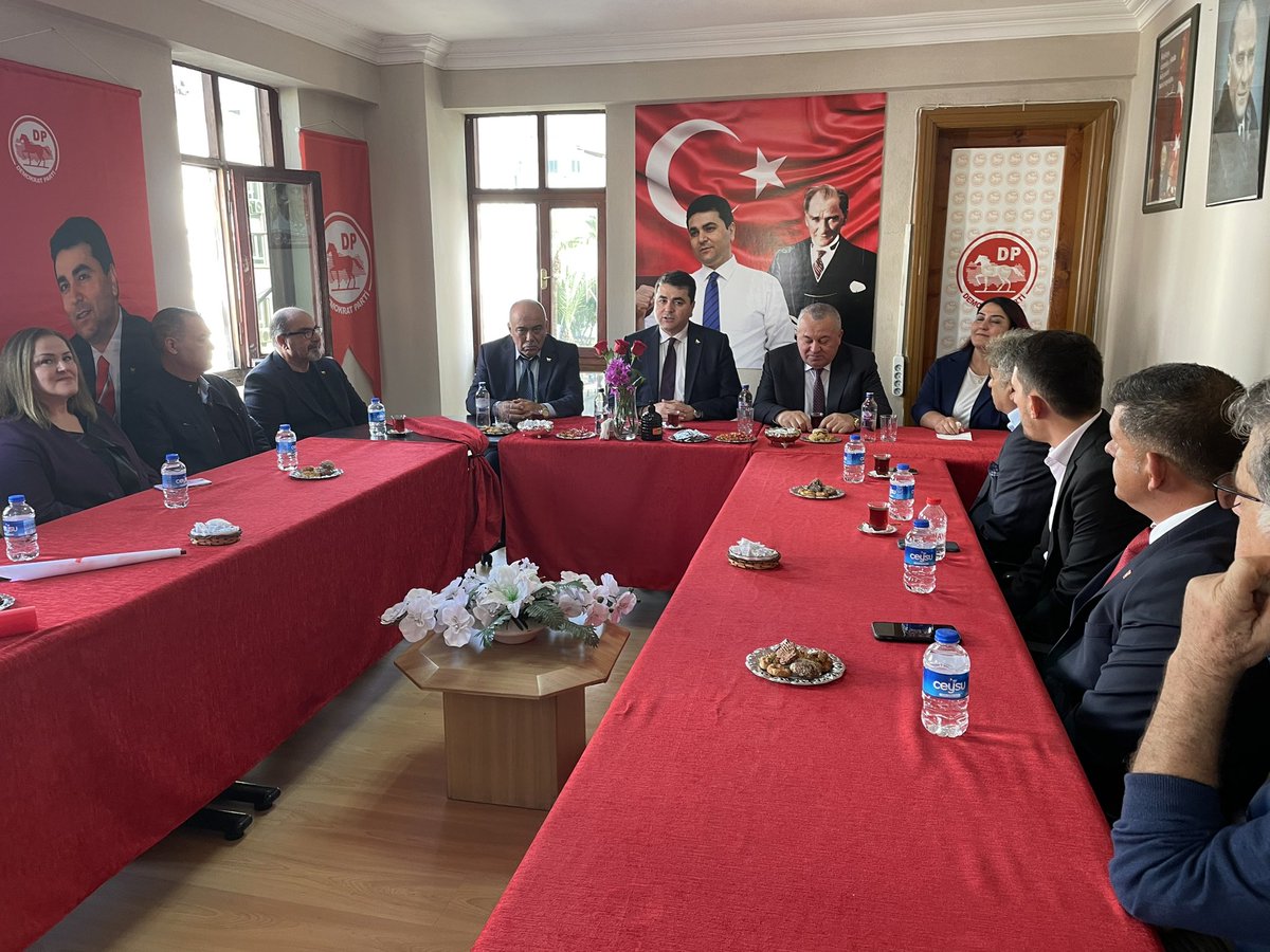cenginyurt52's tweet photo. Sn G. Bşk. Gültekin UYSAL beyefendi ile birlikte Manavgat ilçe teşkilatımızda kıymetli Demokratlarla birlikteyiz.
Mahkum değilsin güzel Ülkem Demokratlar var.@DpGultekinUysal @mahmutcil1 @syilmaz0007 @ATezcancelik @MKursadSahin https://t.co/ip73j97MSN