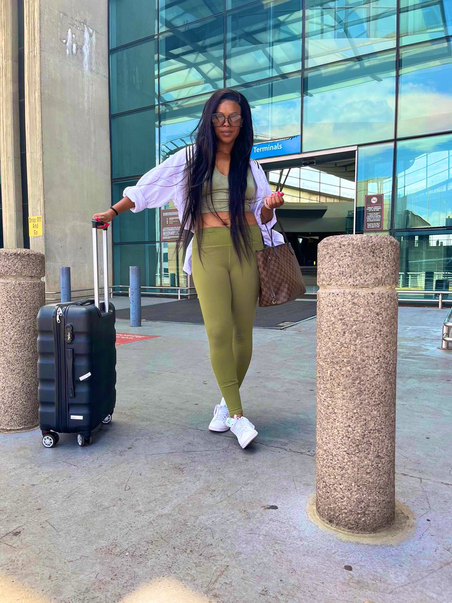 Max_Mofo's tweet image. Le ready? #RatherbeinMauritius