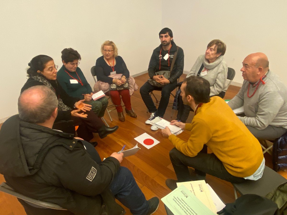 bizkaiagara's tweet photo. 📢📒Reflexionando sobre los derechos humanos en el ámbito del #voluntariado en el Bizkaia Aretoa @upvehu Ezagutzen al ditugu gure eskubideak boluntariotzaren ikuspegitik? #BizkaiaGara #bForoa
▶️https://t.co/AUTj0AstVa https://t.co/Zys8OlY1QT