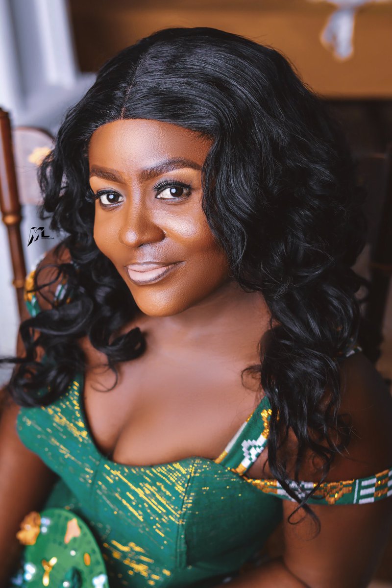 memory_link_gh's tweet photo. “A woman whose smile is open and whose expression is glad has a kind of beauty no matter what she wears.” – Anne Roiphe
#inallherglory #wedding #weloveghanaweddings #makingithappen #manifestations #metime #midcentury #weddingday #kentestyles #weddingkente #ghkente #engagement https://t.co/0uugQ6YnnX