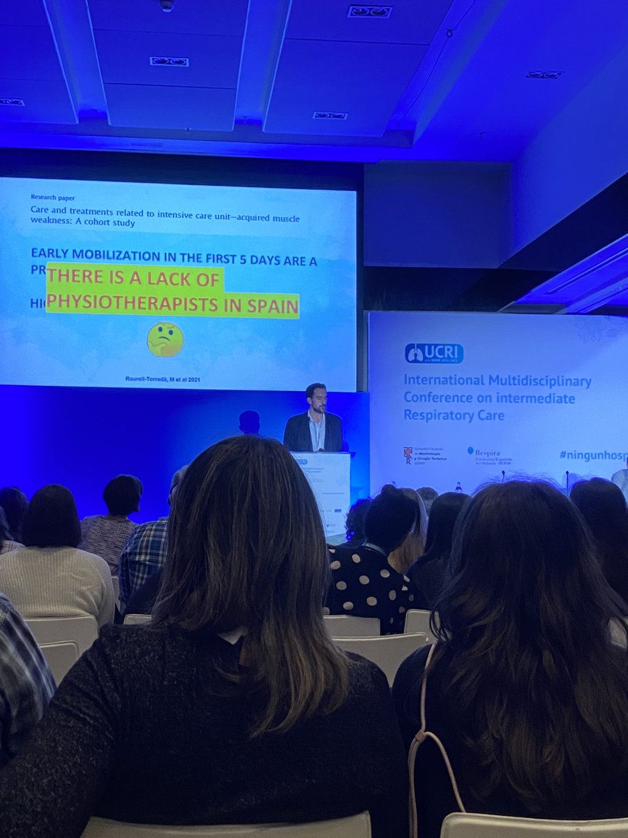 “Hay una falta de fisioterapeutas en España” <a href="/gonso33/">Gonzalo Ballesteros Reviriego</a> exponiendo sobre ECMO y movilización temprana en UCRI. 
<a href="/FISIOSEPAR/">Fisioterapia SEPAR</a> <a href="/SeparRespira/">SeparRespira</a> 
#ningunhospitalsinucri y #ningunaucrisinfisio

<a href="/SEMES_/">SEMES</a> <a href="/semicyuc/">SEMICYUC</a> <a href="/sedar_es/">SEDAR</a> <a href="/EnfermeriaSepar/">Enfermería SEPAR</a> <a href="/aefisio/">AEF</a> <a href="/CGEnfermeria/">Consejo General de Enfermería</a>