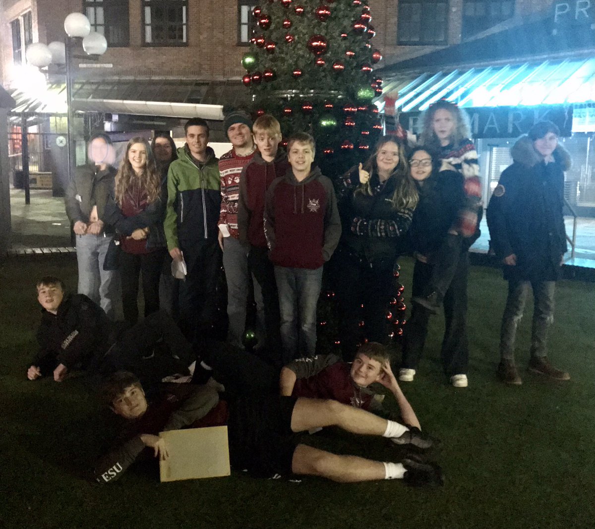 GauntlettESU's tweet photo. Fun and entertaining last night at @GR8escapeYork #escaperoom  We all Escaped!
Great deal with GR8Escape and @pizzahutuk https://t.co/UGpzuvMbjI