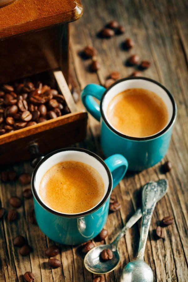 Elitecraftcoff1's tweet photo. Today I choose coffee and coffee alone. I will have a pack of #Elitecraftcoffee and two cups on my table.
I will empty one after the other as I do the refill for every empty cup.
#coffeetoday 
#Elitecraftcoffee 
#Coffee 
#coffeelovers 
#saturdayvibes https://t.co/jNBw6H8XnY