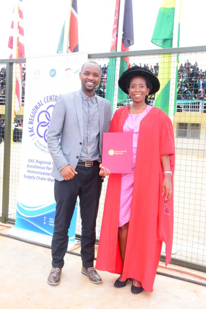 jbatamuliza's tweet photo. Graduation day! https://t.co/PqH4PEjVs9