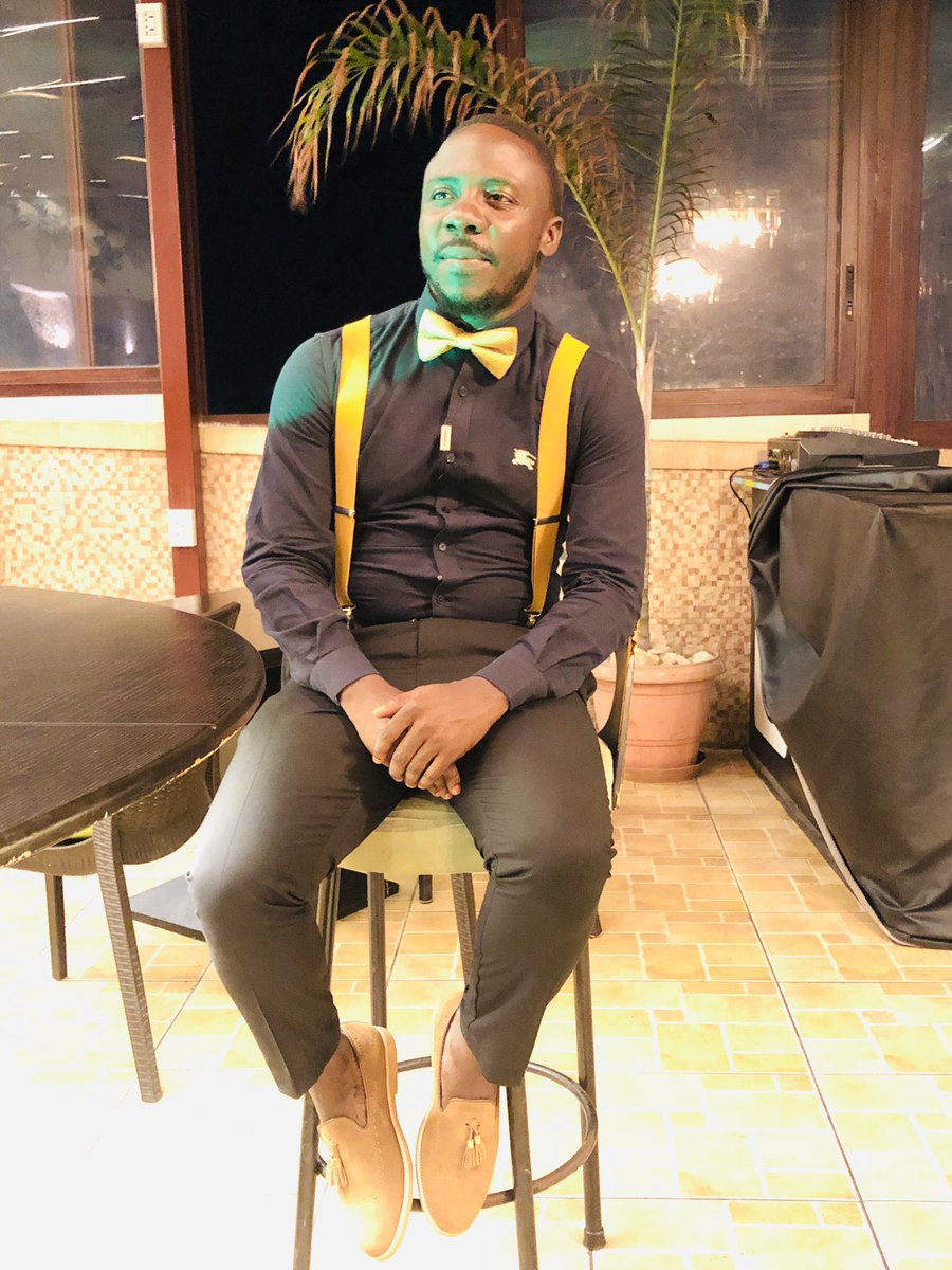 SkFayiah's tweet photo. Hello Twitter family 🤝🤝Today is my Birthday, please wish me well. https://t.co/qUYBDfvmNI