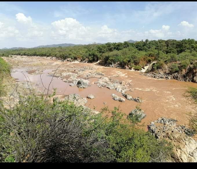 A special place in Kenya where 9 Rivers Converge.

Have you been there?  #Hiddensgems 

Photo by Mutuiri!

#zurumerupark #youdeserveaholiday