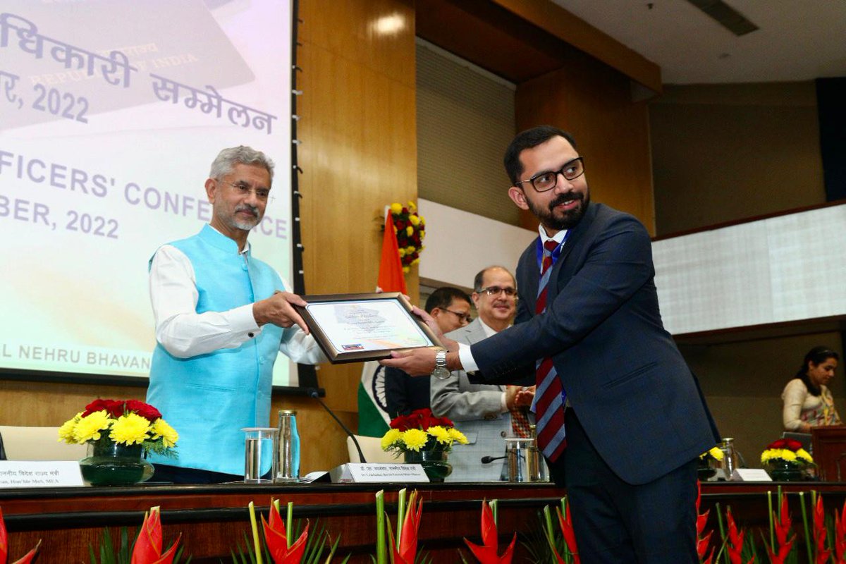 Regional Passport Office, Lucknow tweet media