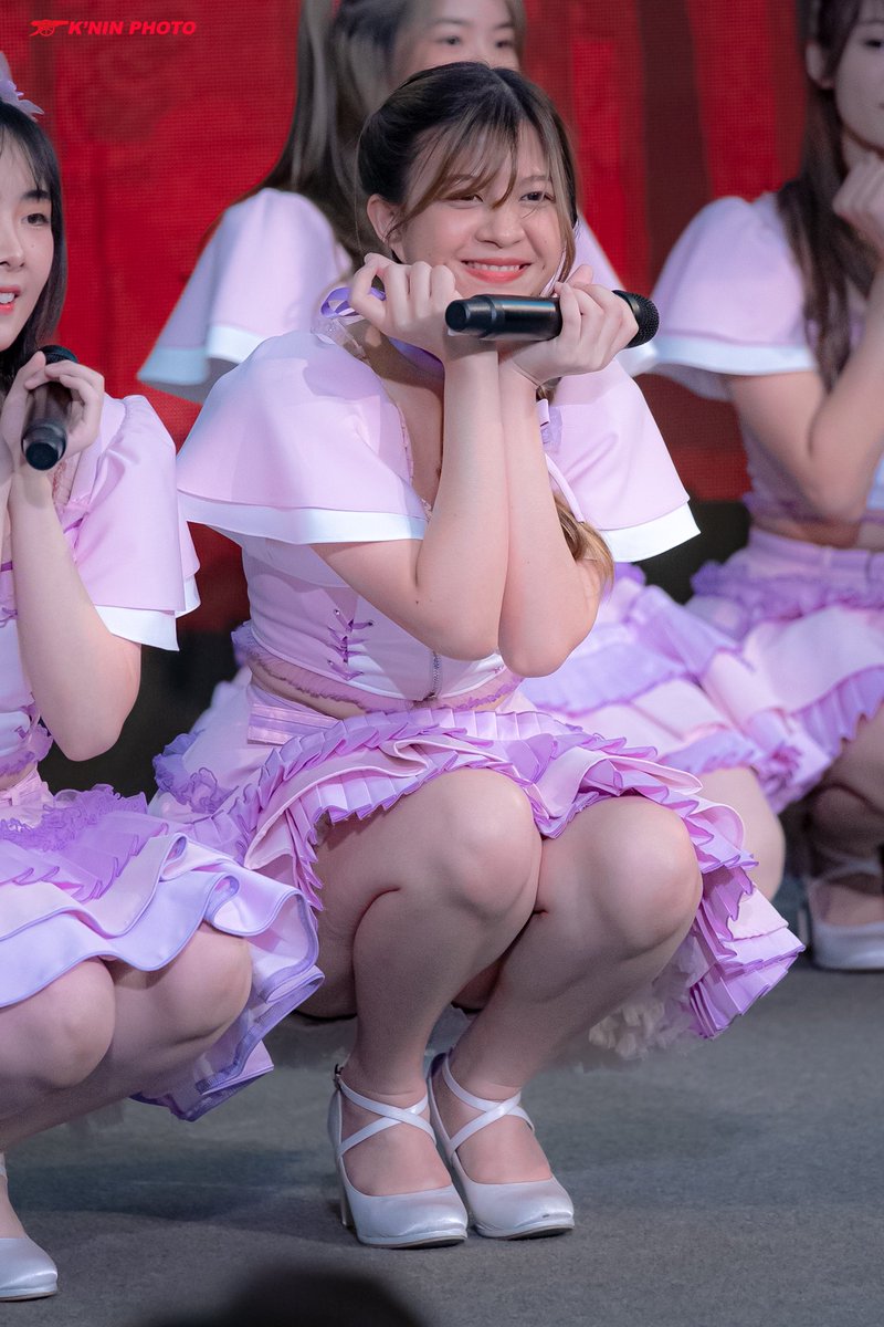 KNinPhoto's tweet photo. คุณความรักกก 💖😳 #bnk48 #popperbnk48 https://t.co/q86qb62KXv