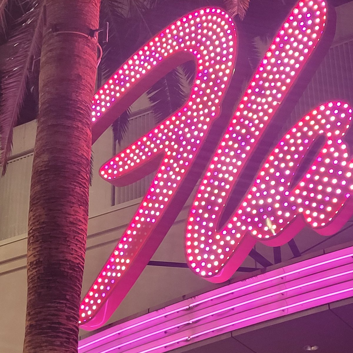 Realezee4's tweet image. #NewProfilePic