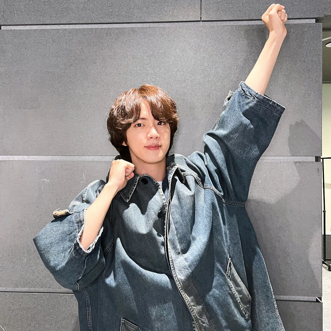 kimseokfjin's tweet photo. https://t.co/LSUGt4Nicl