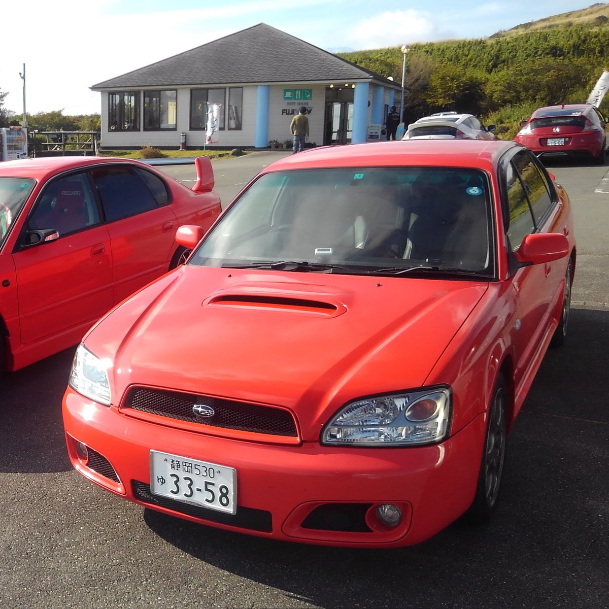 kurovan's tweet photo. @HakoneFUJIVIEW 明日は雨のようですが、やっと車の修理が出来ましたので、預かって頂いてるノボリの回収に伺おうと思います(^_^;)
#フジビュー、#レガシィ、#BOXERPHASE2、#BEBH https://t.co/RKyXGrkg8k